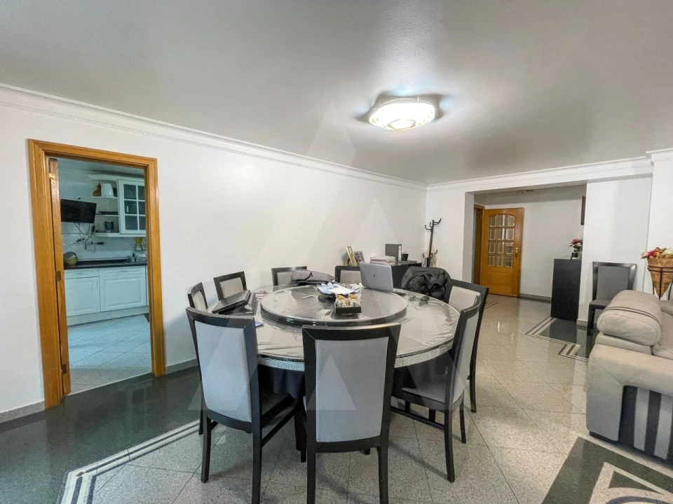 Apartamento T4 para Venda em Lumiar Foto 2