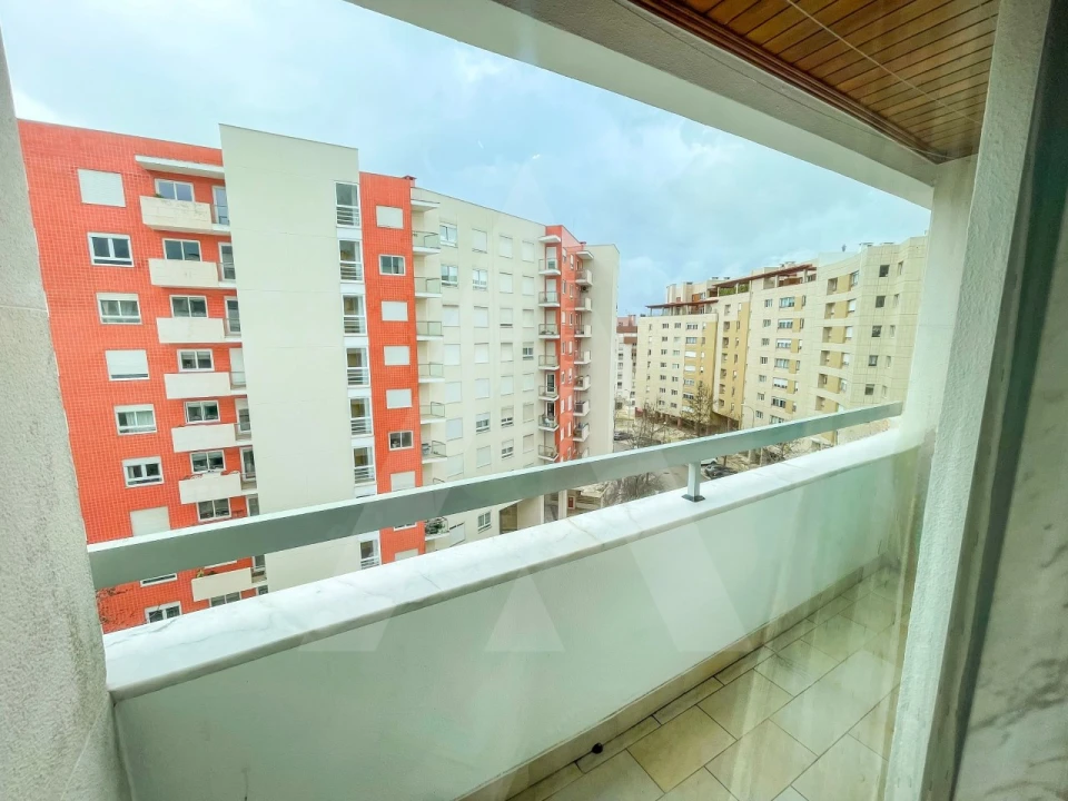 Apartamento T4 para Venda em Lumiar Foto 39