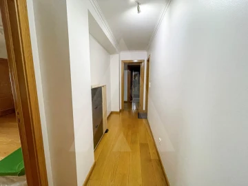 Apartamento T4 para Venda em Lumiar