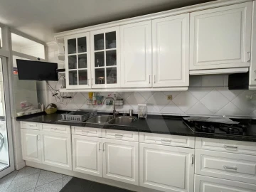 Apartamento T4 para Venda em Lumiar