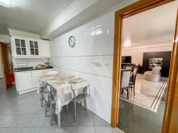 Apartamento T4 para Venda em Lumiar