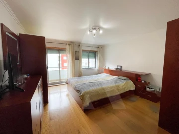 Apartamento T4 para Venda em Lumiar