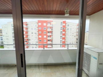 Apartamento T4 para Venda em Lumiar