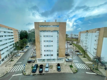 Apartamento T4 para Venda em Lumiar