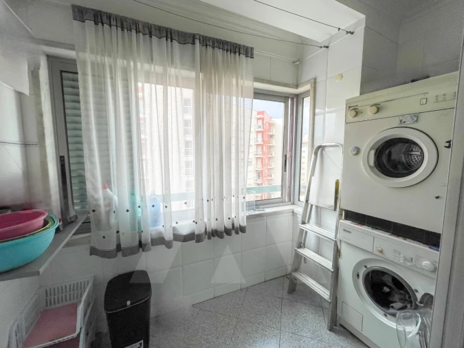 Apartamento T4 para Venda em Lumiar Foto 12