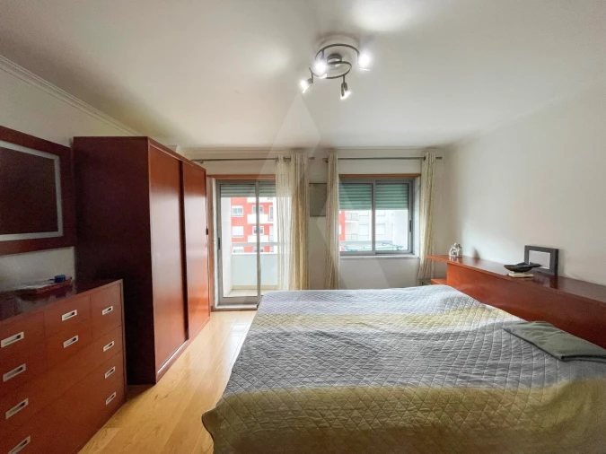 Apartamento T4 para Venda em Lumiar Foto 15