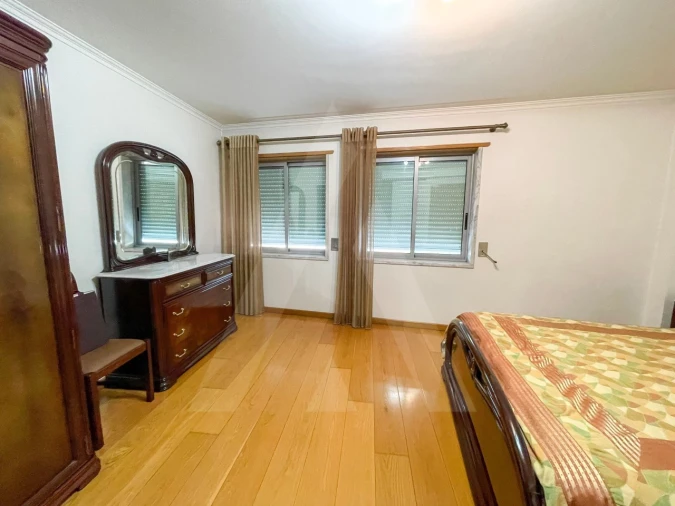 Apartamento T4 para Venda em Lumiar Foto 27