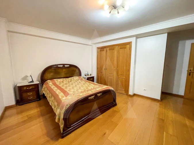 Apartamento T4 para Venda em Lumiar Foto 26