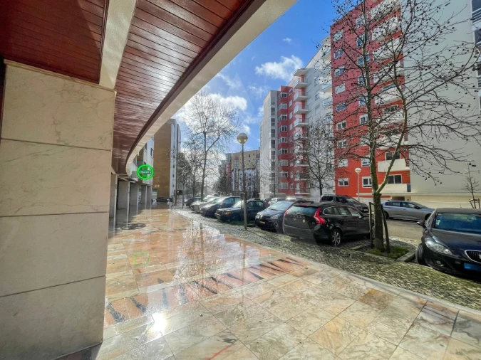 Apartamento T4 para Venda em Lumiar Foto 52