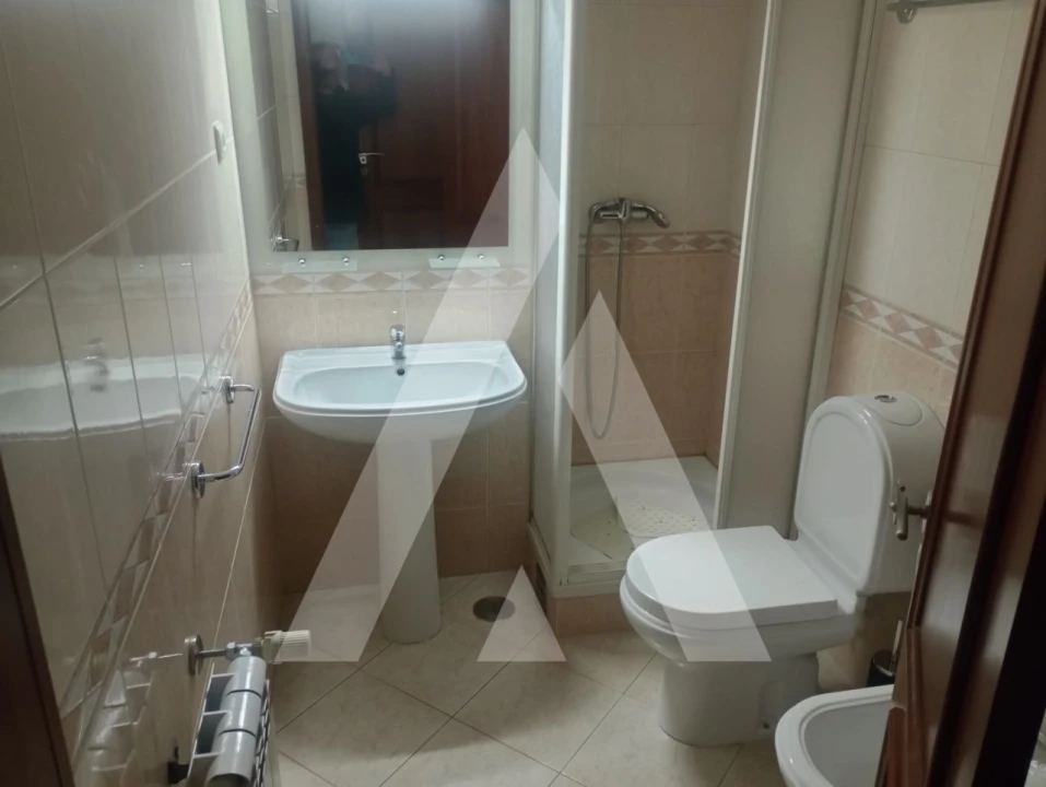 Apartamento T3 para Arrendamento em Glória e Vera Cruz Foto 18