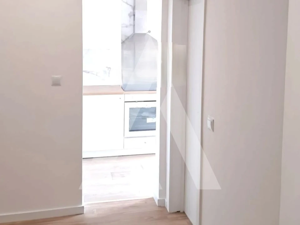 Apartamento T2 para Venda em Falagueira-Venda Nova Foto 3