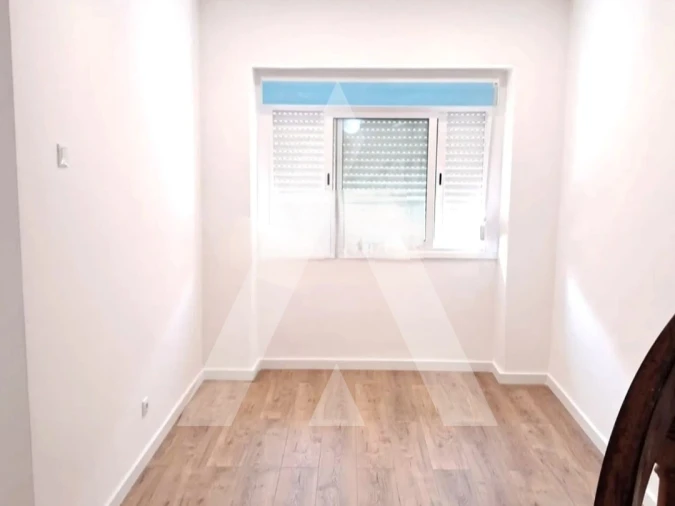 Apartamento T2 para Venda em Falagueira-Venda Nova Foto 7