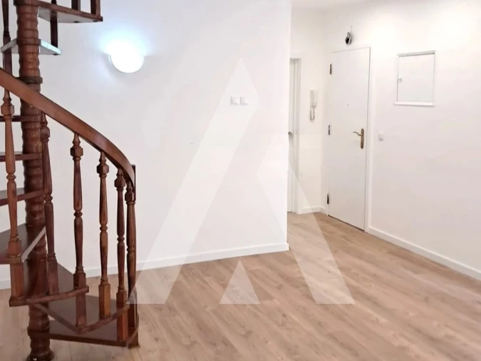 Apartamento T2 para Venda em Falagueira-Venda Nova Foto 5