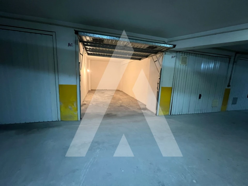 Garagem para Arrendamento em Glória e Vera Cruz Foto 2