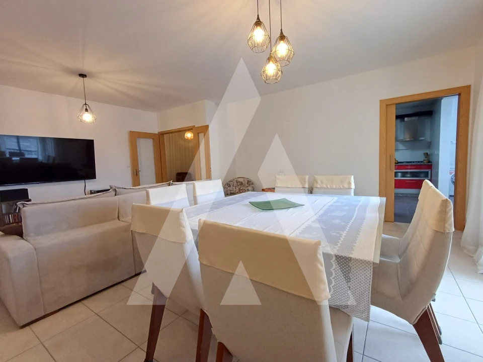 Apartamento T3 para Venda em Canas de Senhorim Foto 6