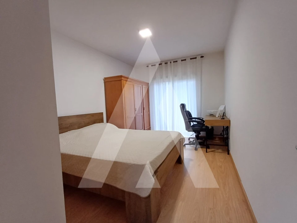 Apartamento T3 para Venda em Canas de Senhorim Foto 14