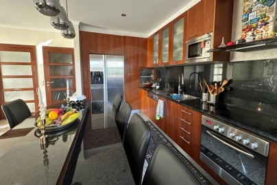 Apartamento T4 para Venda em Póvoa de Varzim, Beiriz e Argivai