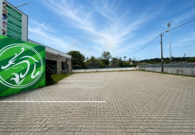 Armazém para Venda em Aver-O-Mar, Amorim e Terroso