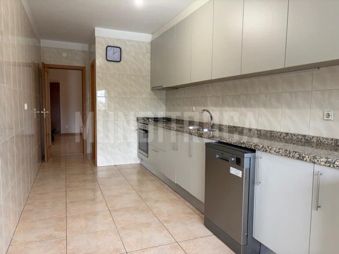 Apartamento T3 para Arrendamento em Gualtar Foto 1