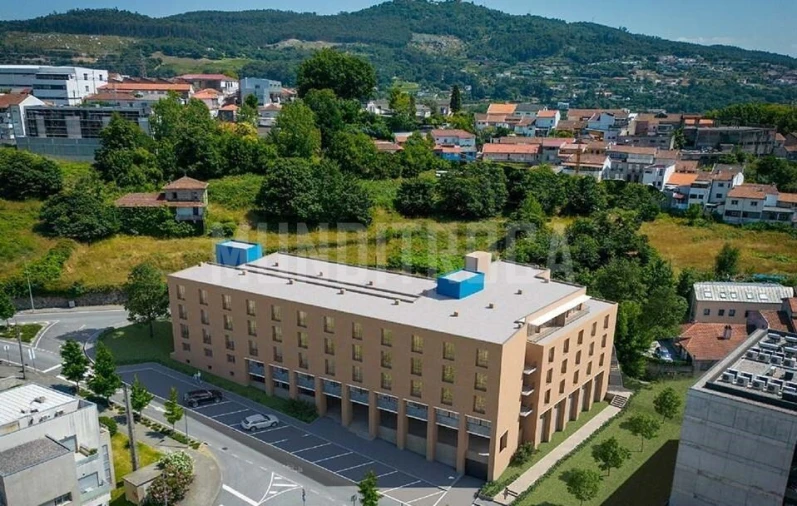 Loja para Venda em Azurem Foto 3