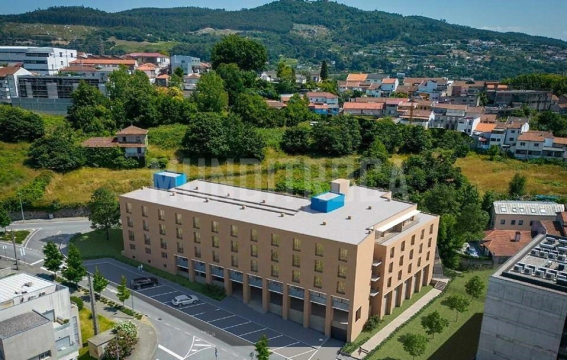 Apartamento T1 para Venda em Azurem Foto 2