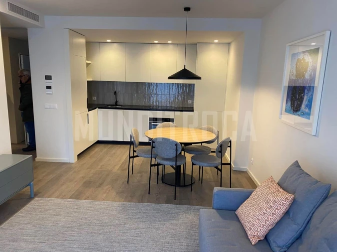 Apartamento T1 para Venda em Azurem Foto 1