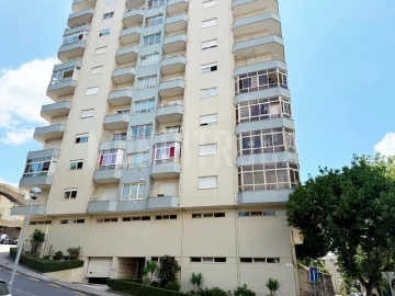 Apartamento T3 para Venda em São Vicente (Braga)