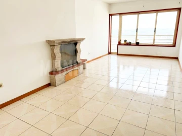 Apartamento T3 para Venda em São Vicente (Braga)