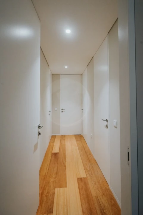 Apartamento T4 para Venda em Póvoa de Varzim, Beiriz e Argivai