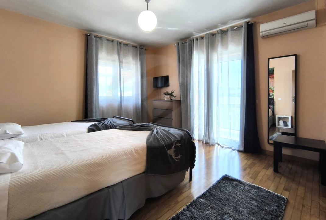 Moradia T4 para Venda em Rio Mau e Arcos Foto 18