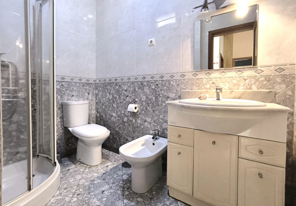 Moradia T4 para Venda em Rio Mau e Arcos Foto 19