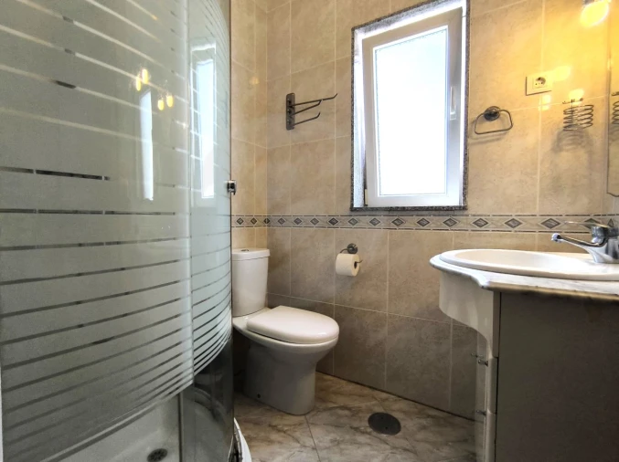 Moradia T4 para Venda em Rio Mau e Arcos Foto 15