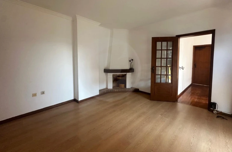 Apartamento T4 para Venda em Póvoa de Varzim, Beiriz e Argivai Foto 3