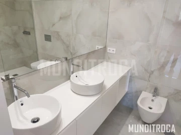 Apartamento T3 para Venda em Ferreiros e Gondizalves