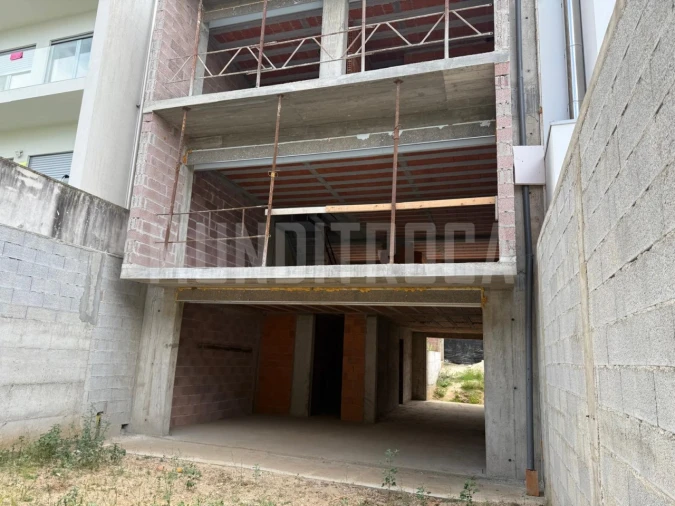 Moradia T3 para Venda em Nogueira, Fraião e Lamaçães Foto 1
