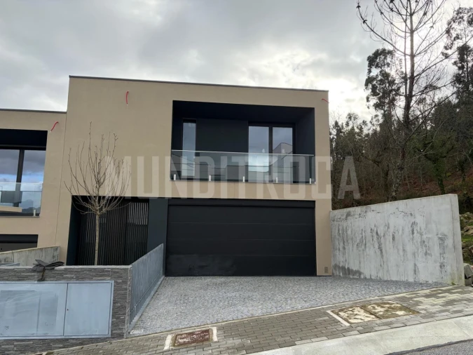 Moradia T3 para Venda em Ferreiros Foto 19