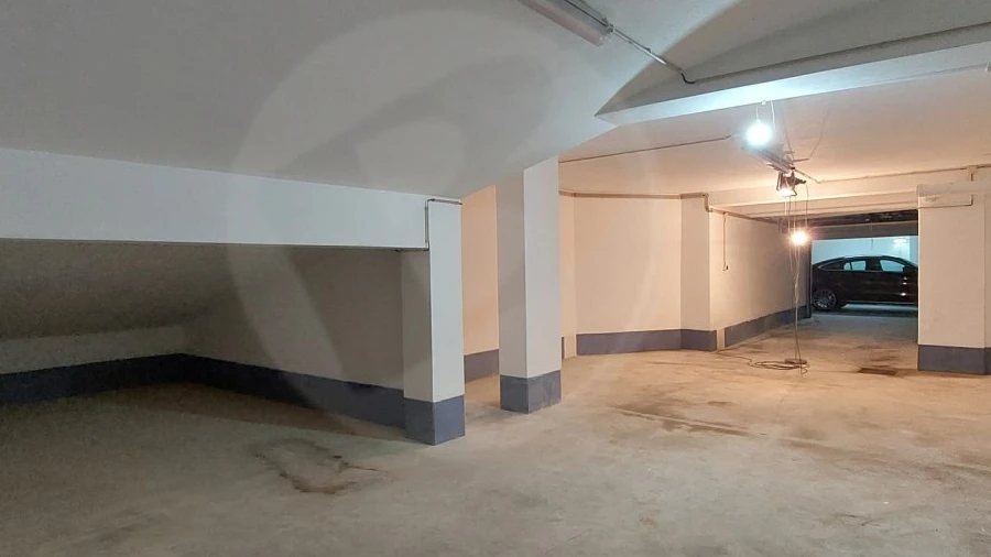 Garagem para Venda em Aver-O-Mar, Amorim e Terroso