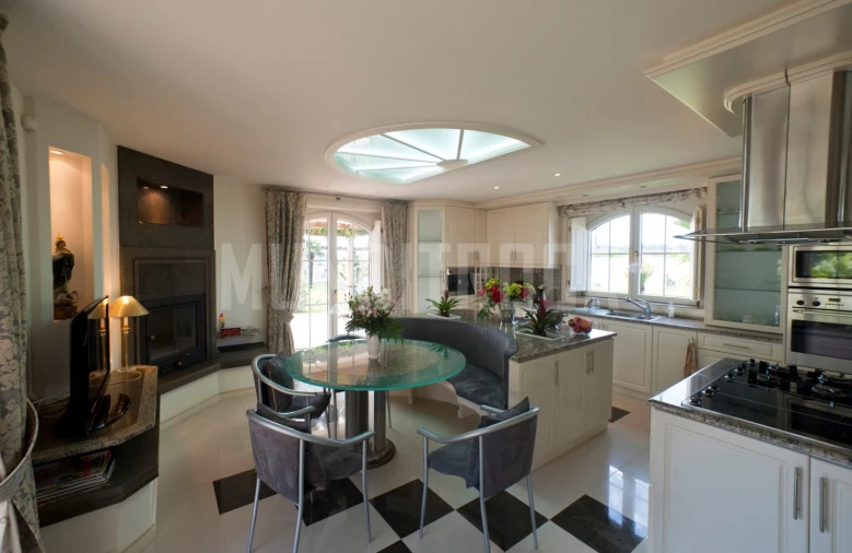 Moradia T6 para Venda em Vila Nova de Famalicão e Calendário Foto 10