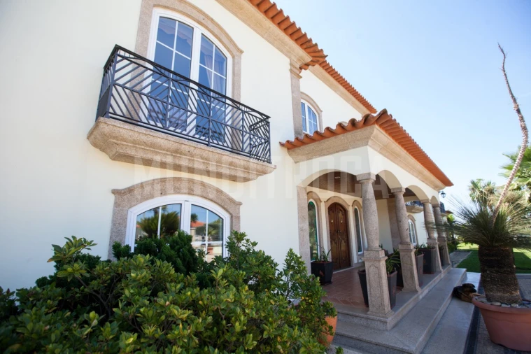 Moradia T6 para Venda em Vila Nova de Famalicão e Calendário Foto 2