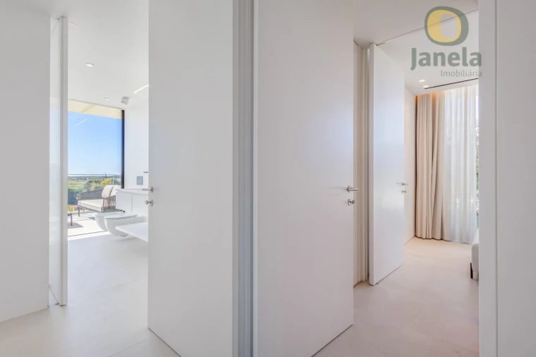 Apartamento T3 para Venda em Quarteira Foto 9