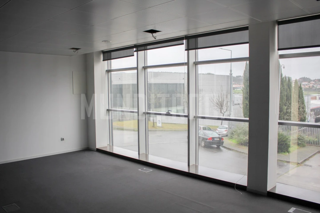 Escritório para Arrendamento em Celeirós, Aveleda e Vimieiro Foto 7