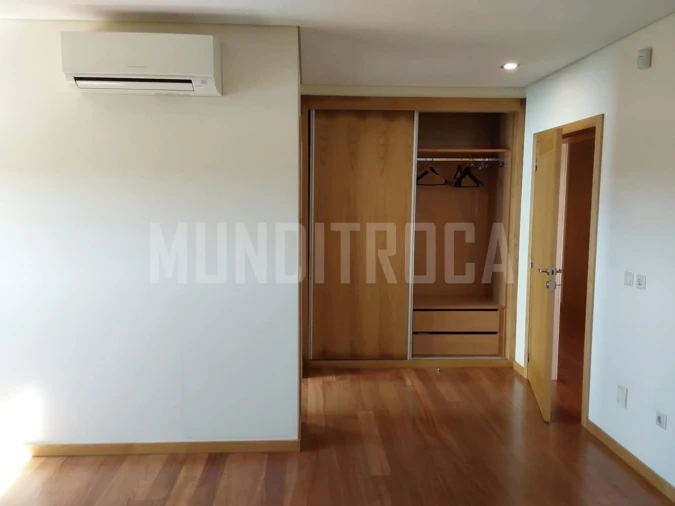 Moradia T3 para Venda em Lomar e Arcos Foto 8