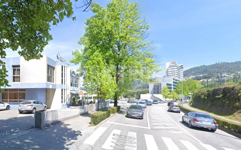 Loja para Venda em Creixomil