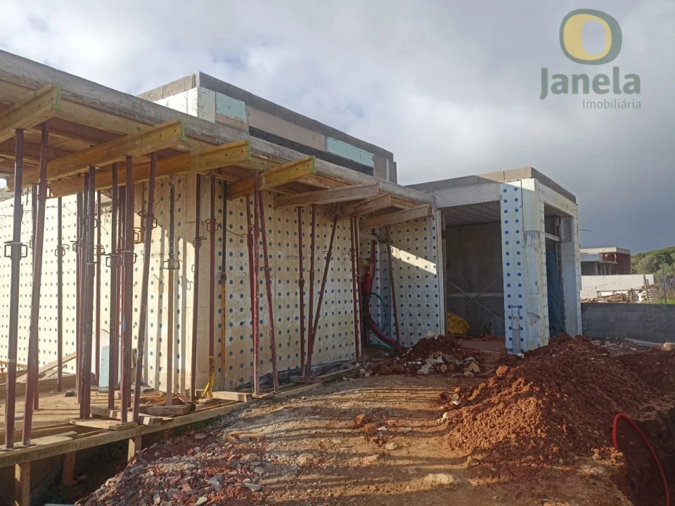 Moradia T3 para Venda em Mexilhoeira Grande Foto 8