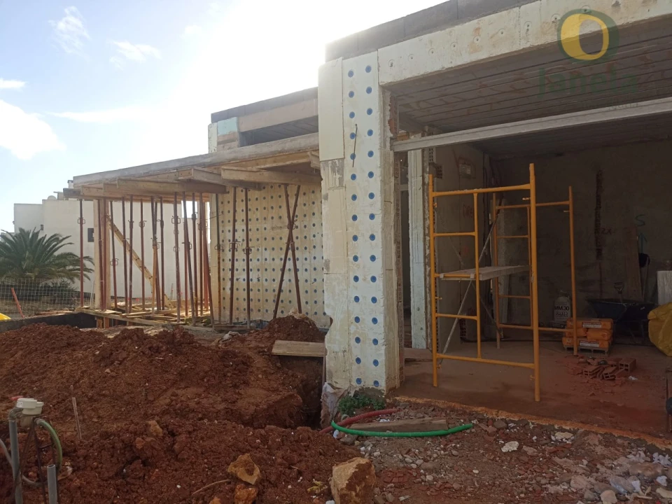 Moradia T3 para Venda em Mexilhoeira Grande Foto 9