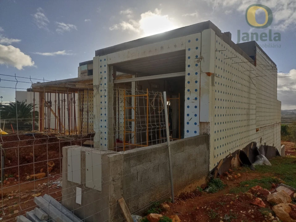 Moradia T3 para Venda em Mexilhoeira Grande Foto 10