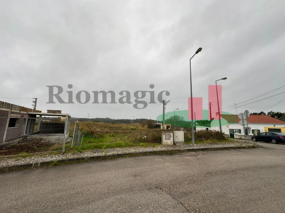 Terreno para Venda em Tornada e Salir do Porto Foto 9