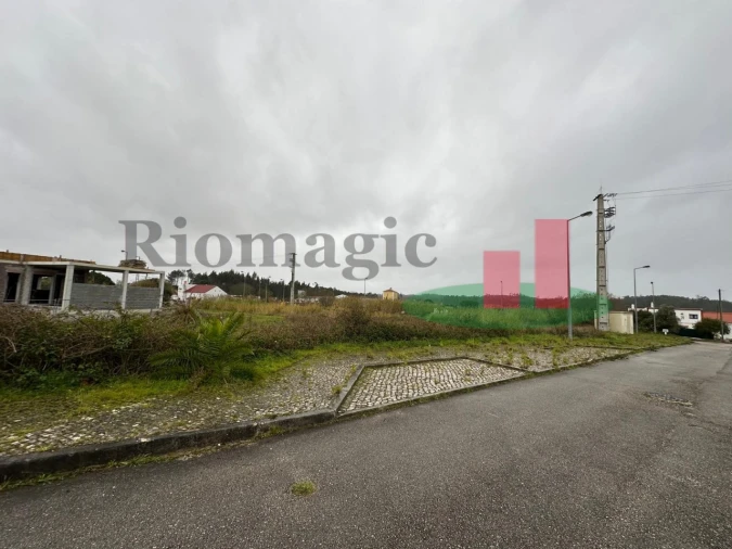 Terreno para Venda em Tornada e Salir do Porto Foto 12