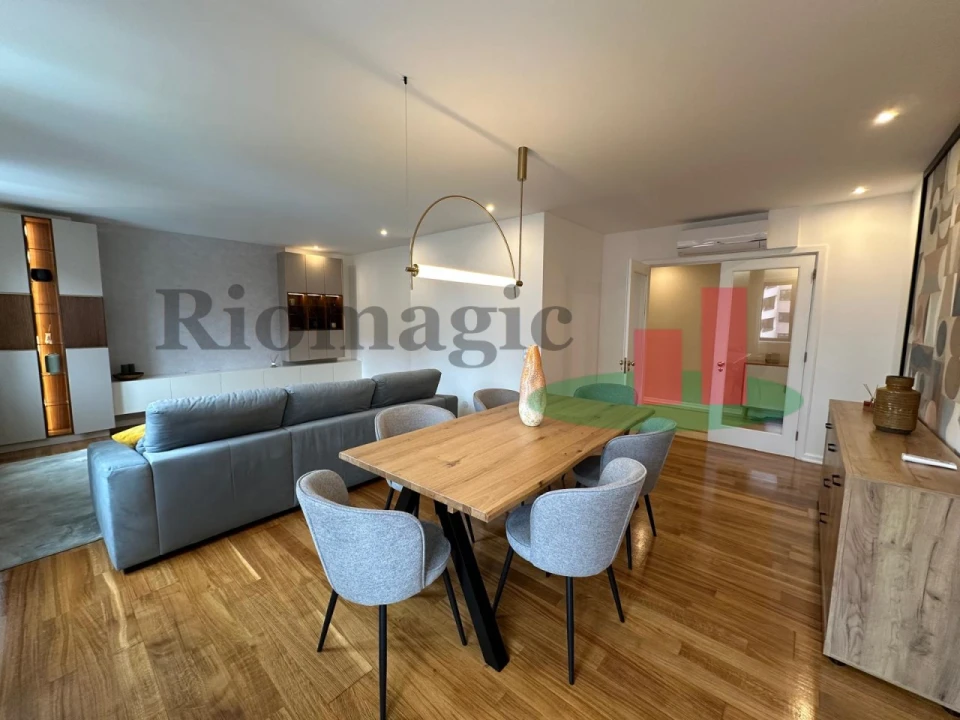 Apartamento T3 para Arrendamento em São Domingos de Benfica Foto 5