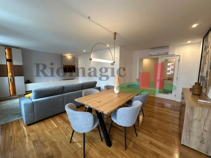 Apartamento T3 para Arrendamento em São Domingos de Benfica Foto 5